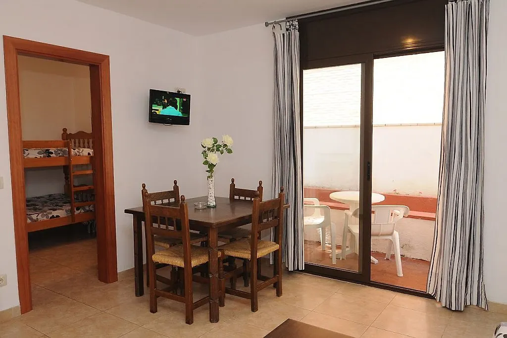 Apartaments Ar Caribe Lloret de Mar 2*,